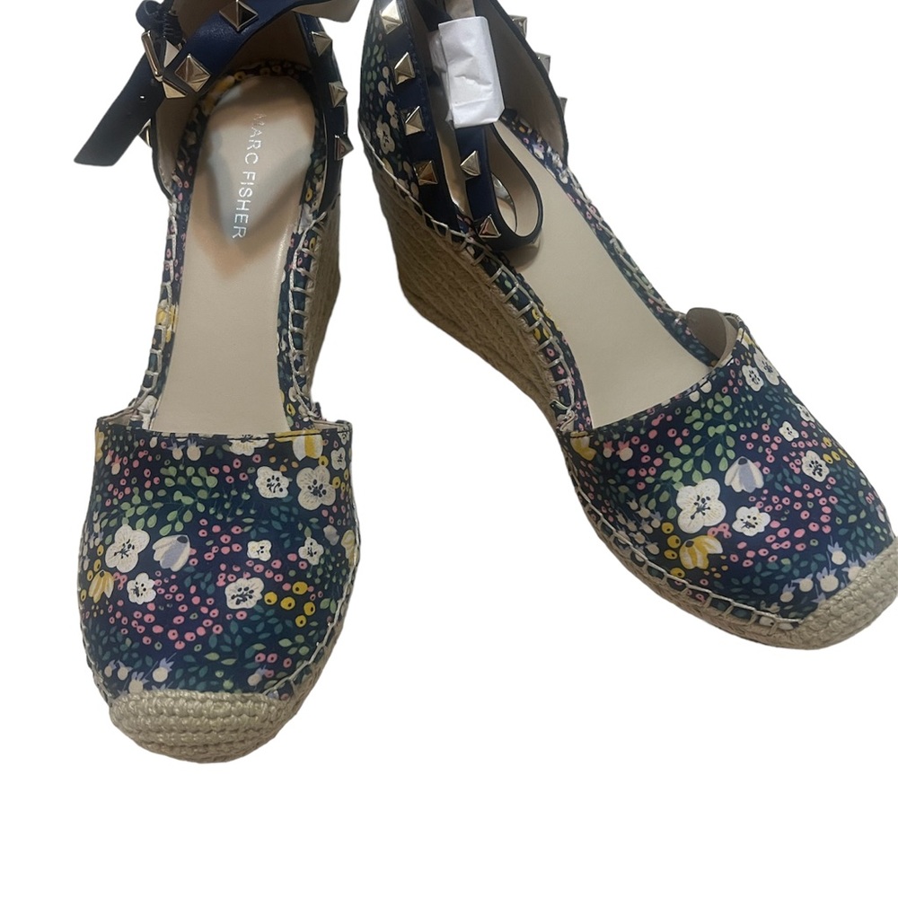 MARC FISHER PRINT ESPADRILLES - Picture 2 of 3